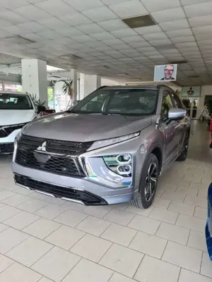 Mitsubishi Eclipse Cross Plug-in Hybrid Select 2.4 4WD