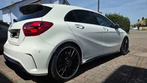 Mercedes-Benz A 45 AMG AMG A 45 4Matic AMG Speedshift 7G-DCT