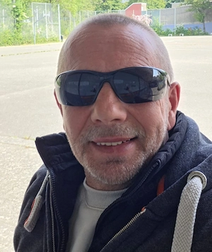 Welche ältere Dame sucht eine Putz Stelle?