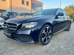 Mercedes-Benz E 220 E 220 D T 9G-TRONICHUDAMBIENTLEDBUMSTERLEDER