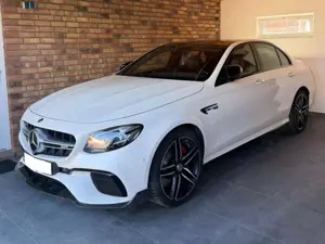 Mercedes-Benz E 63 AMG E-Klasse S 4Matic Speedshift 9G-MCT