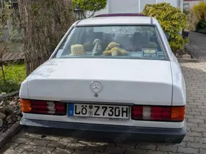 Mercedes-Benz 190 190