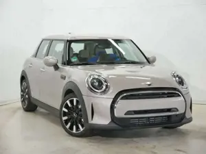 MINI Cooper Classic Trim LED Navi SHZ Parktronik
