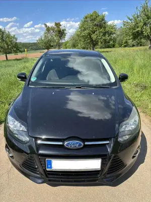 Ford Focus 1.0 EcoBoost Start-Stopp-System Titanium - TÜV NEU
