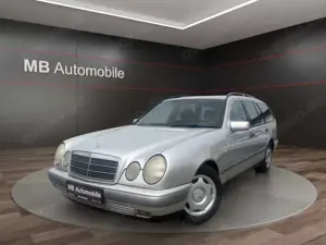 Mercedes-Benz E 240 T Klimaanlage/Schiebedach