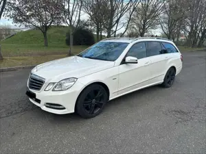 Mercedes-Benz E 250 E 250 T CDI DPF 4Matic BlueEFFICIENCY 7G-TRONIC Av