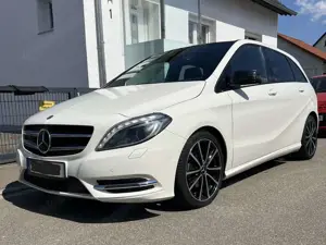 Mercedes-Benz B 200 B 200 (BlueEFFICIENCY) 7G-DCT
