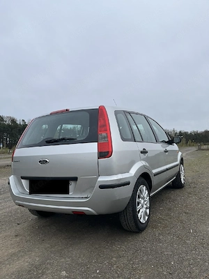 Auto für Export  Ford Fusion 2003