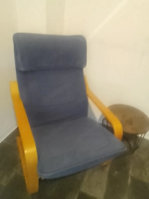 Blauer gemütlicher Lesestuhl sessl