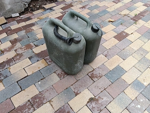 2 Diesel-Kanister 20l (leer)