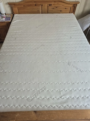 Matratze 140 x 200 cm