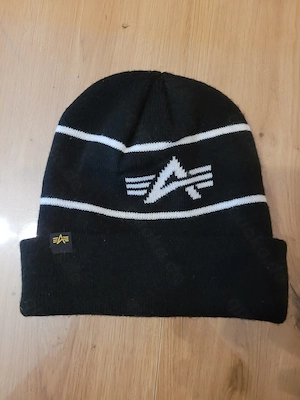 Alpha Industries Beanie | Strickmütze | Schwarz | Logo-Stick | TOP am WE