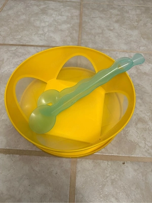 Tupperware Schüssel mit Salatbesteck Bild 2
