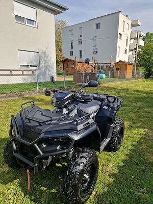 Polaris Sportsman 570 EPS SE 4x4 mit Schneeschild Quad Bild 2