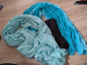 2 Tücher und Stirnband 