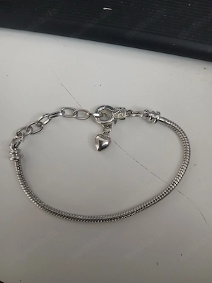 Armband.   
