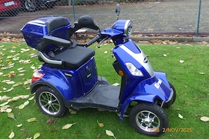 Rolektro E-Quad 25 V.2 Blau Blei Akku Seniorenmobil Garagenfahrzeug