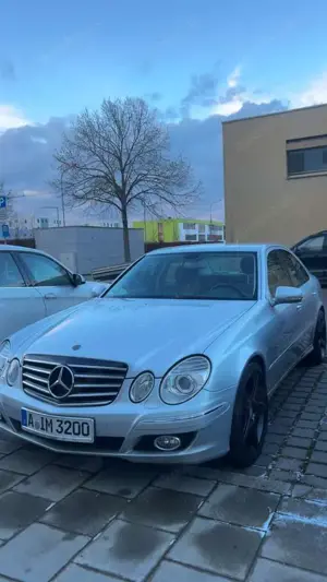 Mercedes-Benz E 280 4Matic Automatik Classic