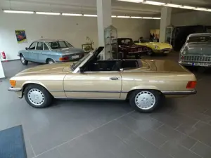 Mercedes-Benz SL 300 erst 38.200km