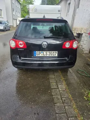 Volkswagen Passat Variant 2.0 TDI DPF Individual Chrom Bild 2