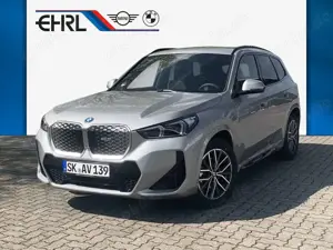 BMW iX1 eDrive20 M Sport M Sportpaket DAB LED Shz