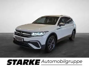 Volkswagen Tiguan Allspace 2.0 TDI DSG Life LED-Matrix AHK Navi Kamera ACC