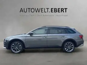 Skoda Superb Combi 2.0 TSI Scout Final 4x4/AHK/PANO/ Bild 2