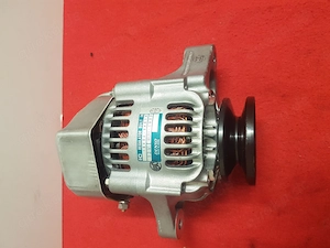 Alternator Kubota lichtmaschine  V2203 12V 16404-64014 101211-1032. versand möglich