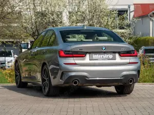 BMW 330 Bild 4