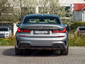 BMW 330 Bild 5