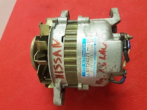 Lichtmaschine alternator nissan stapler forklift TCM A1T24371 LT135-35.B 3000965 FG20N
