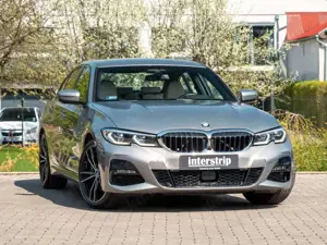 BMW 330 Bild 3