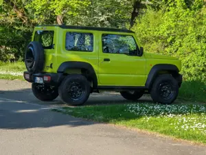 Suzuki Jimny Jimny 1.5 ALLGRIP Comfort, wie Neuwagen nur 950 km