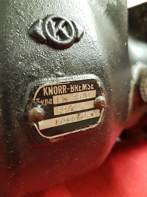 MAN Kompressor Knorr Bremse DR 3510  Bild 3