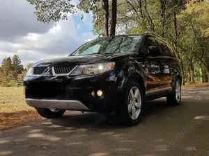 Mitsubishi Outlander Outlander 2.0 DI-D 4WD Intense *reparaturbedürftig