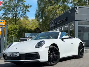 Porsche 911 Carrera Cabriolet Aut. 1 Hand Approved 02/28