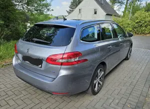 Peugeot 308 SW BlueHDi 120 Allure Pano SHZ 8×Alu Bild 5