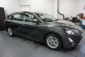 Ford Focus Turnier Titanium,Tempomat,Sitzheizun,Navi,