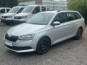 Skoda Fabia Combi Active 1.0 TSI Klima AHK PDC
