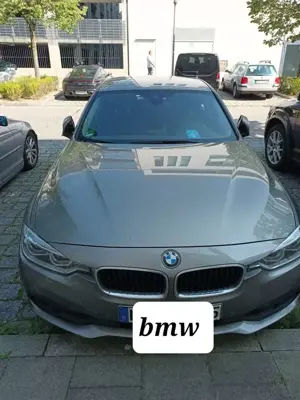 BMW 320 320i Touring Advantage