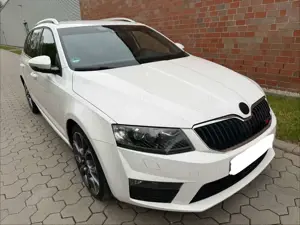 Skoda Octavia 2.0TDI-DSG-NAVI-STANDH.-PDC-ACC-CLIMA