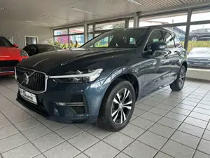Volvo XC60 Momentum Pro*Leder*SHZ*Keyless*DAB*Kamera*