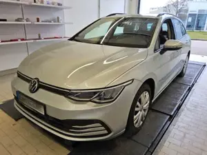 Volkswagen Golf Variant VIII 2.0 TDI Life*AHK*ACC*LED* Bild 2