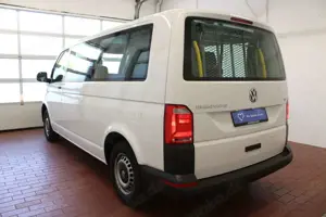 Volkswagen T6 Kombi lang 8 Sitze Klima Navi ROLLSTUHL Bild 4