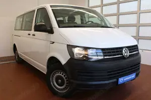 Volkswagen T6 Kombi lang 8 Sitze Klima Navi ROLLSTUHL Bild 3