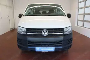 Volkswagen T6 Kombi lang 8 Sitze Klima Navi ROLLSTUHL Bild 2