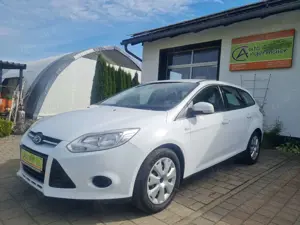 Ford Focus Trend  /Anhängekupplung/PDC/Sitzheizung