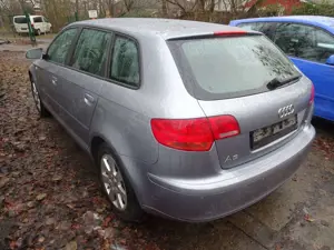 Audi A3 A3 Sportback 1.6 FSI Sportback Ambiente Bild 2