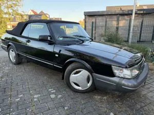 Saab 900