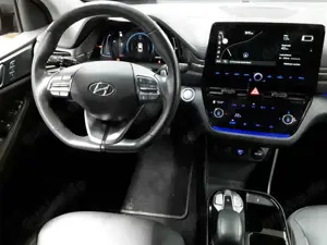 Hyundai IONIQ IONIQ Elektro 100kw Navi SHz Leder Bild 5